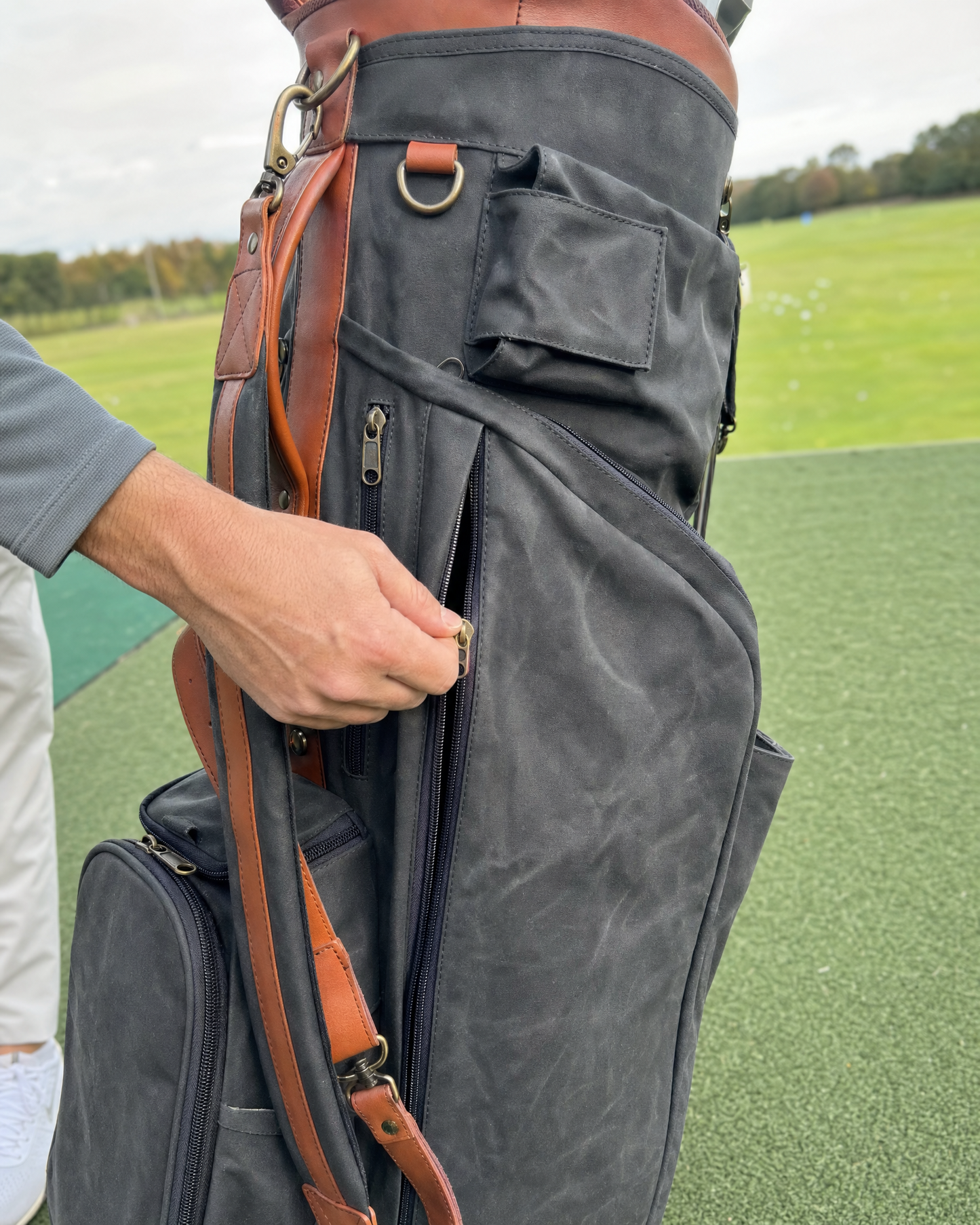 Yellowhammer Clubman Bag PREORDER - Charcoal